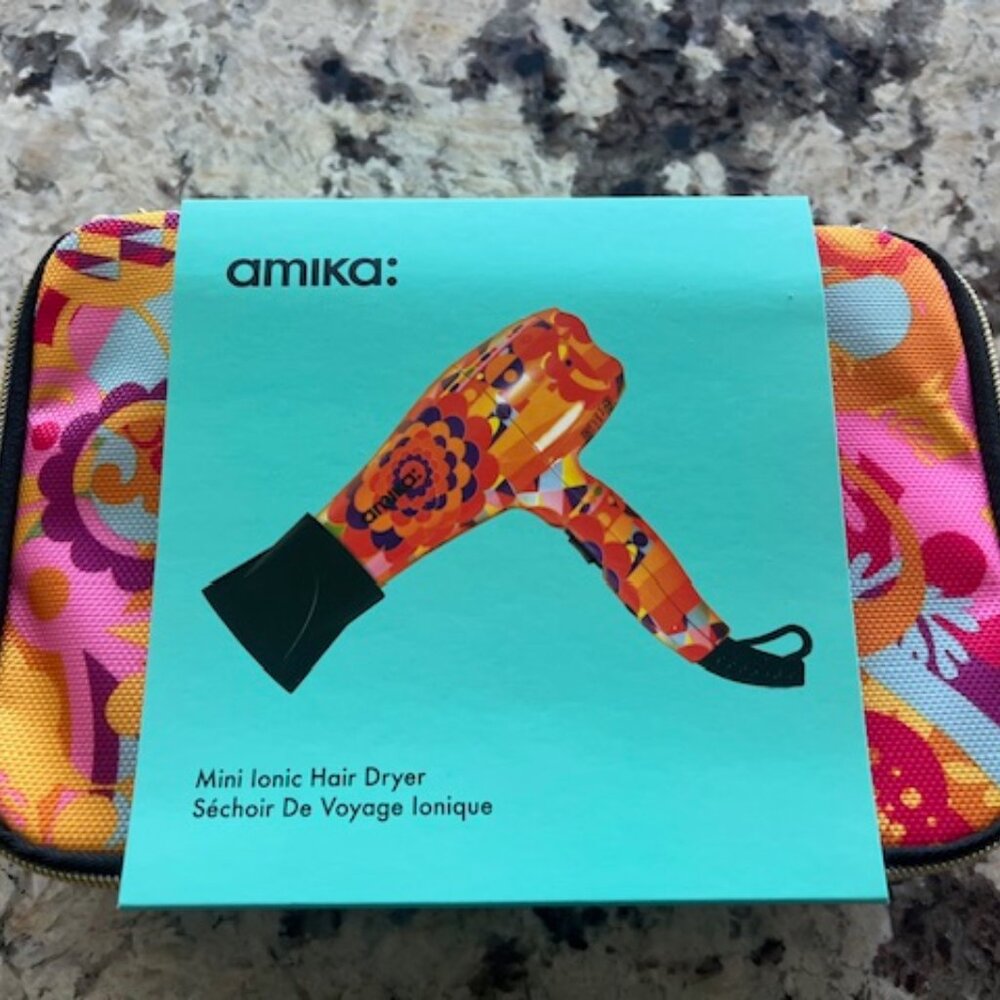 NEW! Amika Travel Mini Ionic Hairdryer With Attachments and case *UK PLUG*